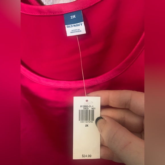 NWT Old Navy Satin Top Date Night Valentine’s Day Barbie - Picture 5 of 5